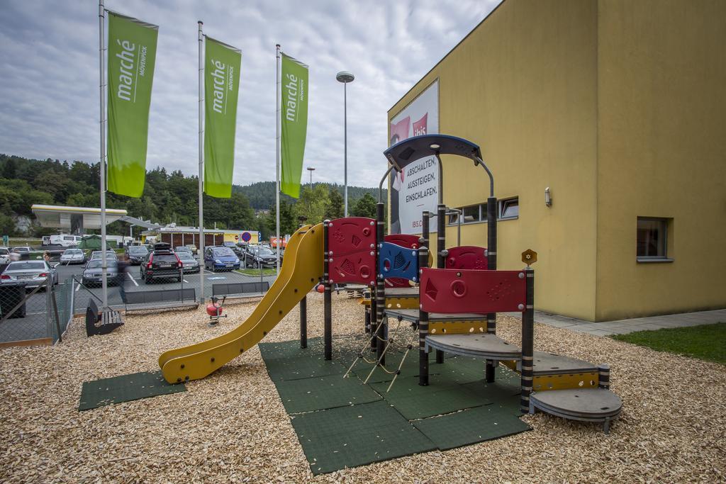 Ibis Woerthersee Пёрчах-ам-Вёртерзе Экстерьер фото